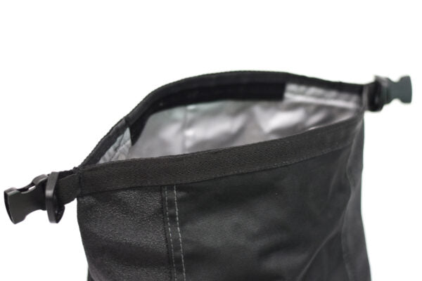 Crash bag Vetrox 8LT